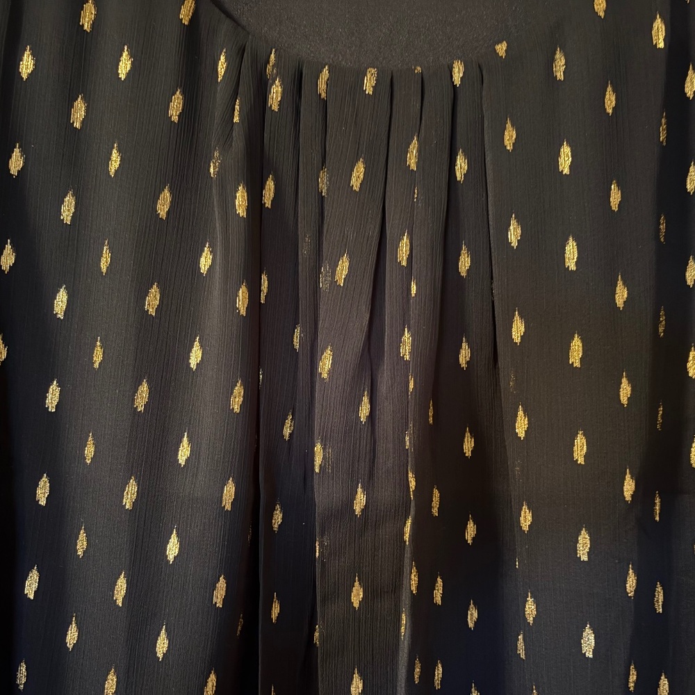 Roz & Ali Size Large Black and Metallic Gold Top - Picture 2 of 4